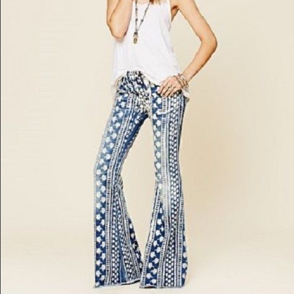 Free People Denim - Free People Bleach floral design bell bottom jeans